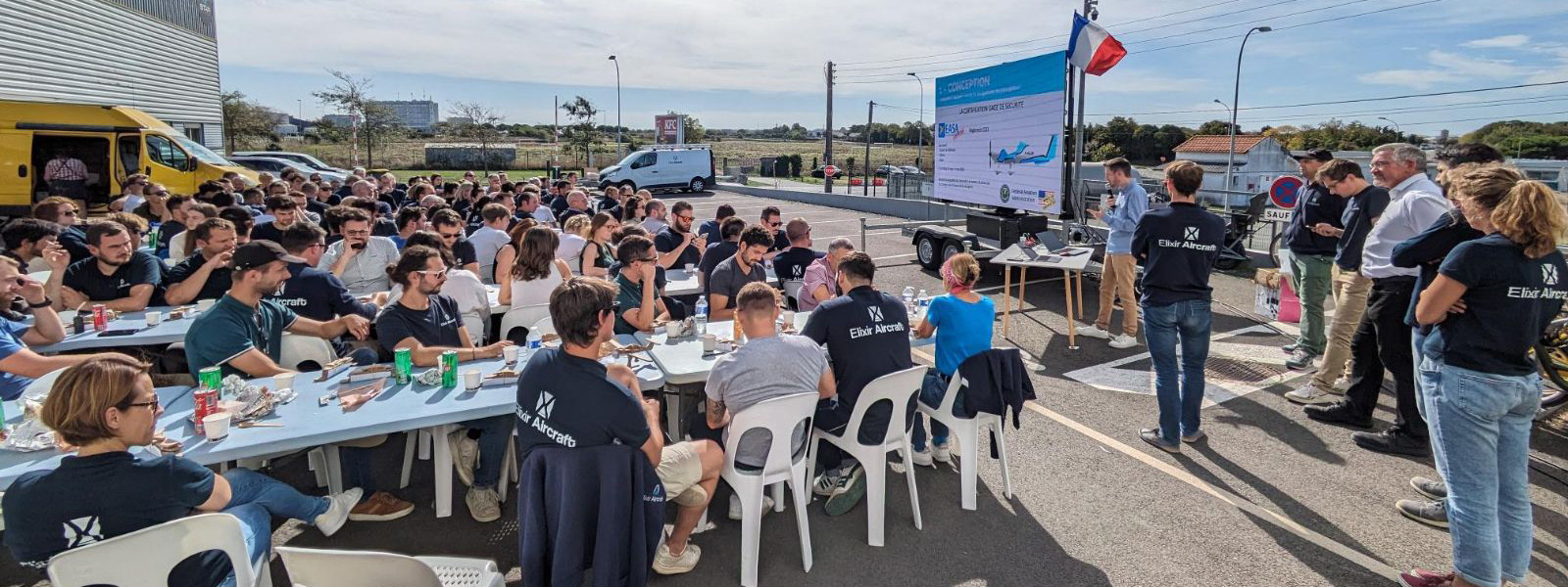 Slide Video Entreprise Ecran Geant