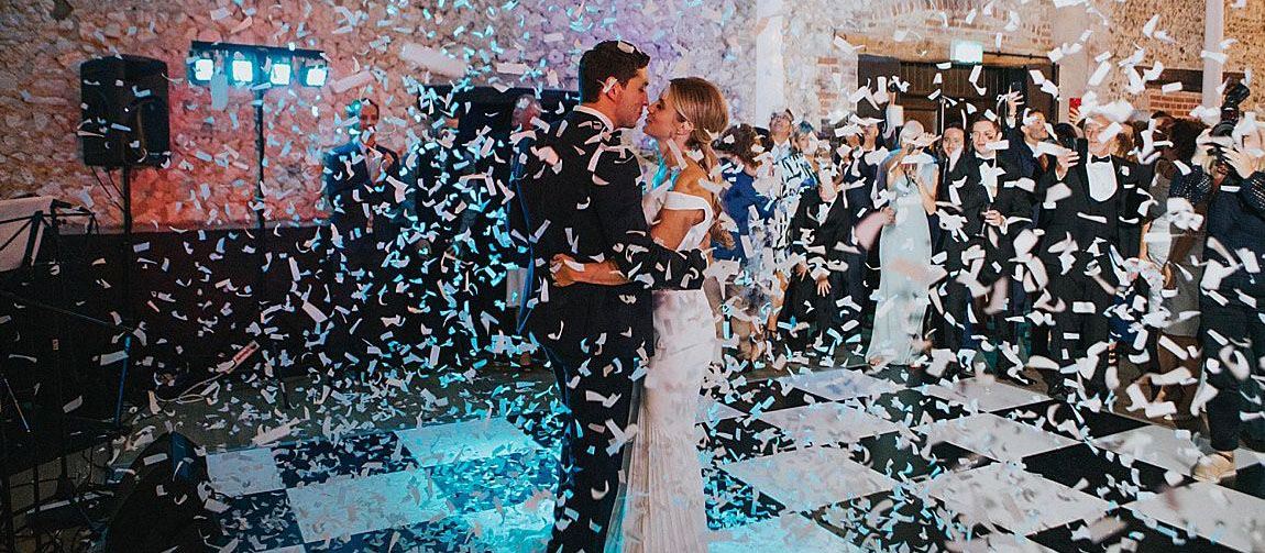 Machine à confetti