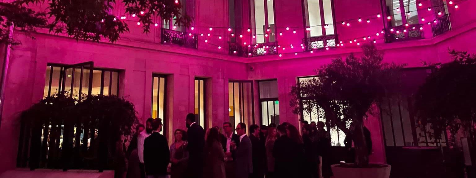 Mise en lumière aux couleurs d'Octobre Rose